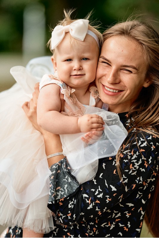 Фотограф Family Club Минск для семейной фотосессии и день рождения 250720 фото 9