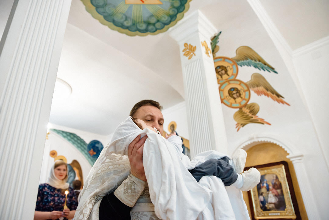 Фотограф на крещение ребенка в Мозыре в Никольской церкви 071120 фото 20