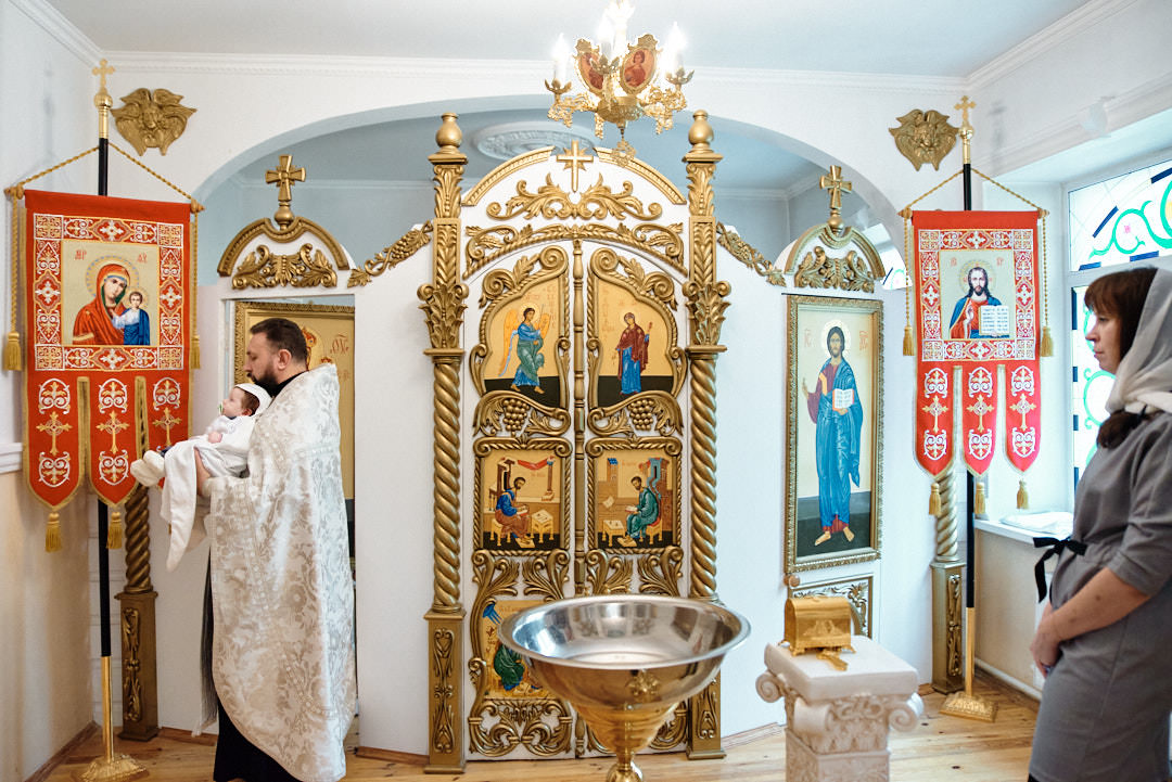 Фотограф на крещение ребенка в Мозыре в Никольской церкви 071120 фото 21
