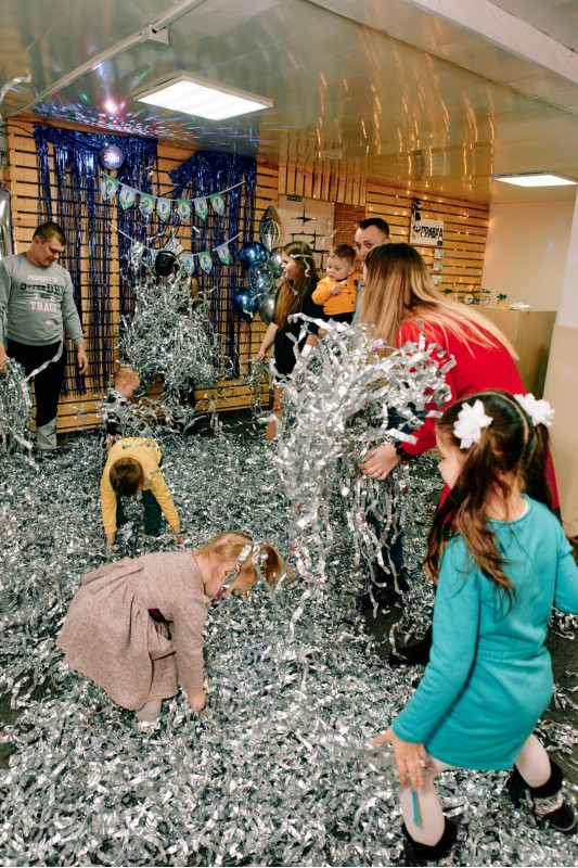 Антикафе Гараж Калинковичи и семейный детский фотограф Мозырь 150221 фото 23