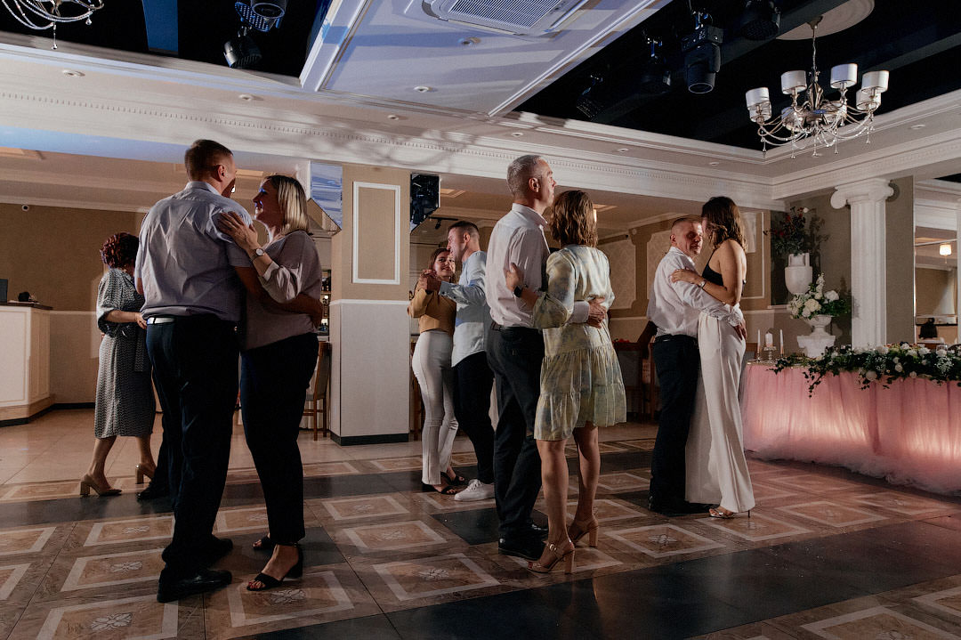 Свадебный фотограф Мозырь в ресторане Припять Калинковичи 220722 фото 45