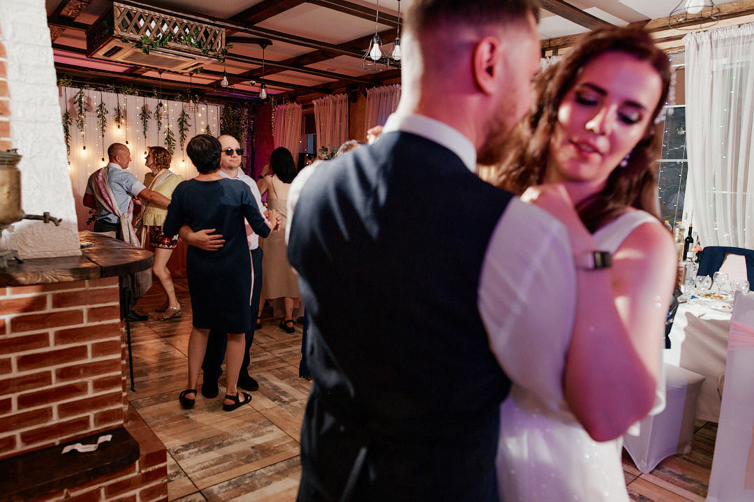 Свадебный фотограф Хойники в ресторане кафе Хуторок 060822 фото 47