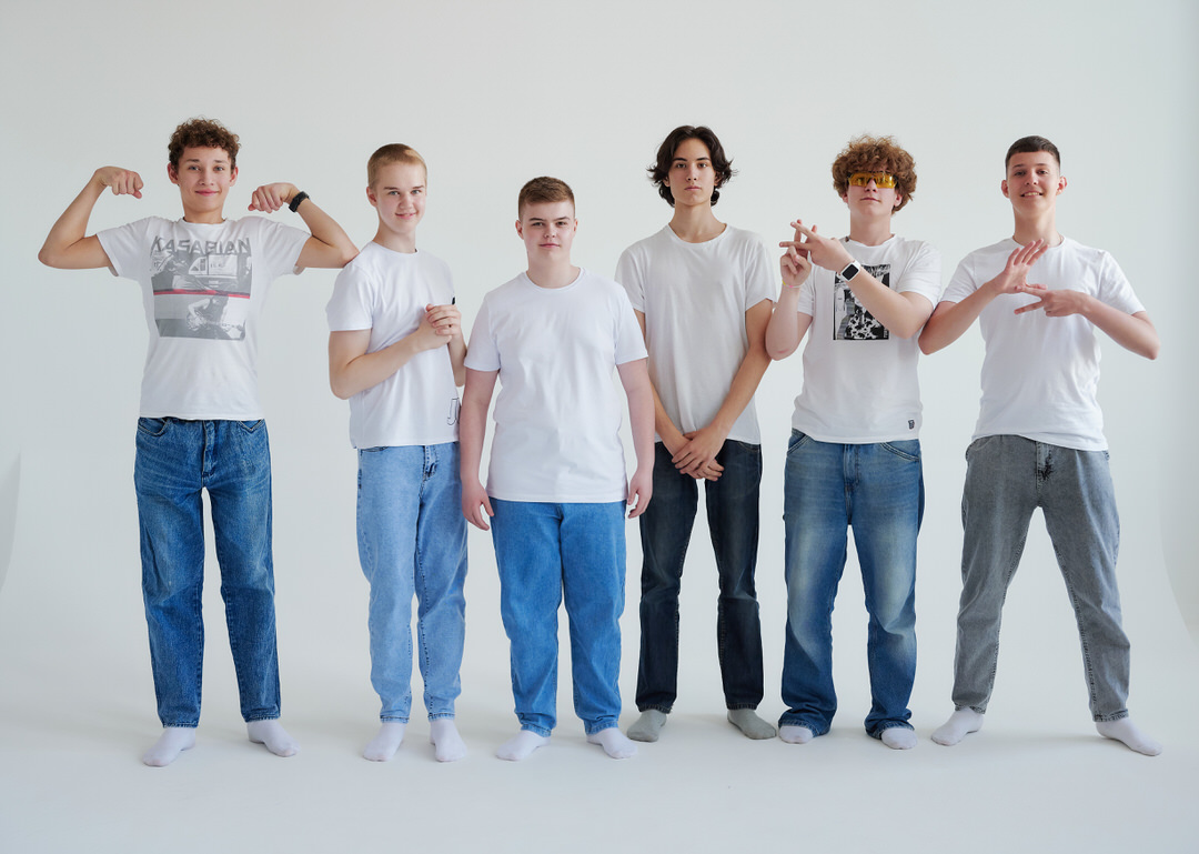 Выпускные альбомы Гимназия и Школа Мозырь Калинковичи Ельск фото 114